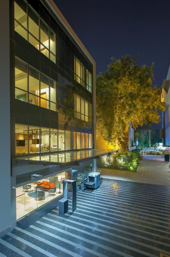 Park Inn By Radisson Gválijar Exteriér fotografie