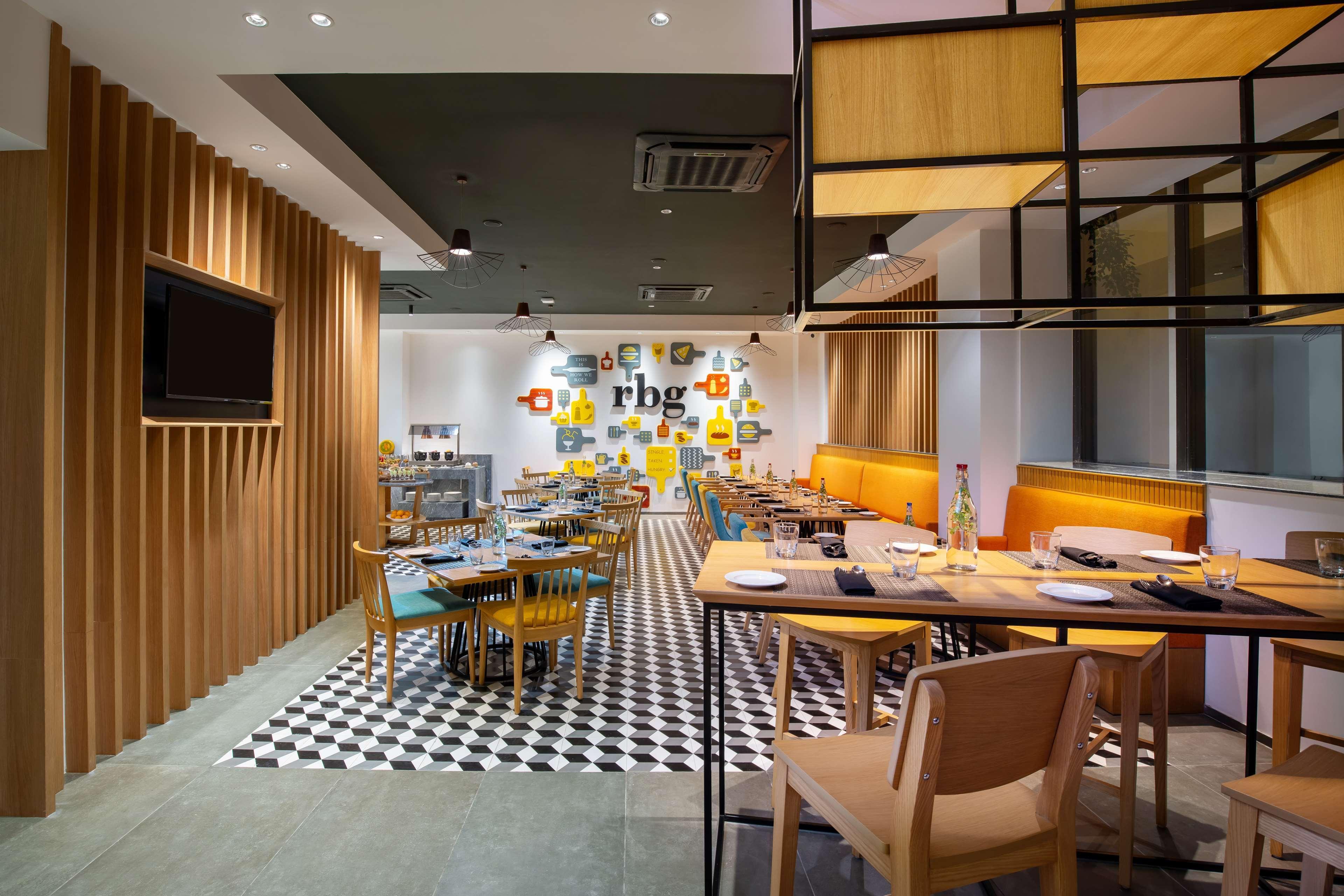 Park Inn By Radisson Gválijar Exteriér fotografie